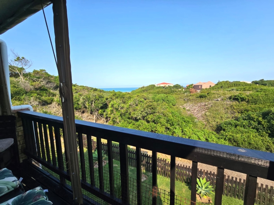4 Bedroom Property for Sale in Paradise Beach Eastern Cape
